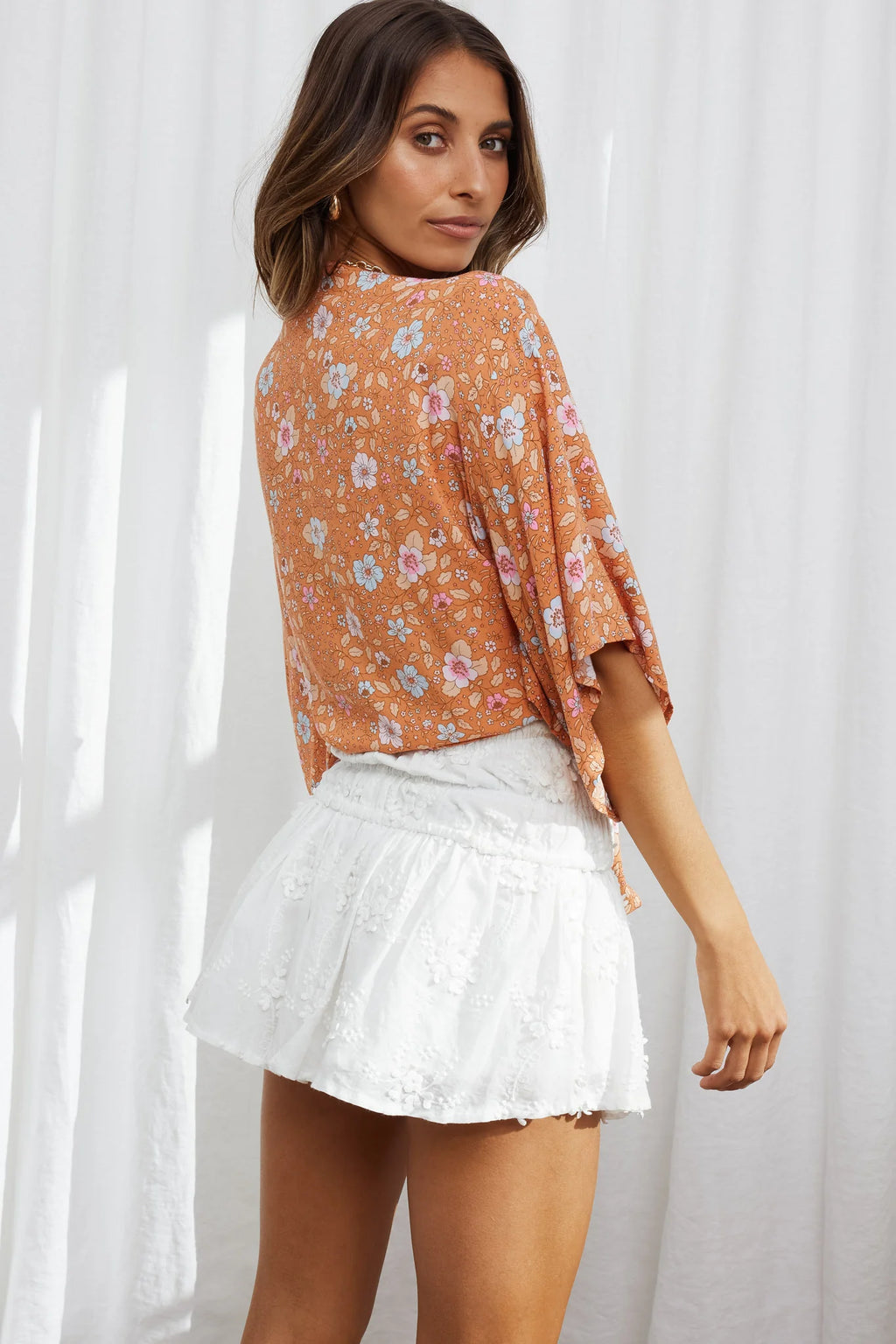 Rivera Deep-V Tie Front Crop Top Floral Print Orange/Pink