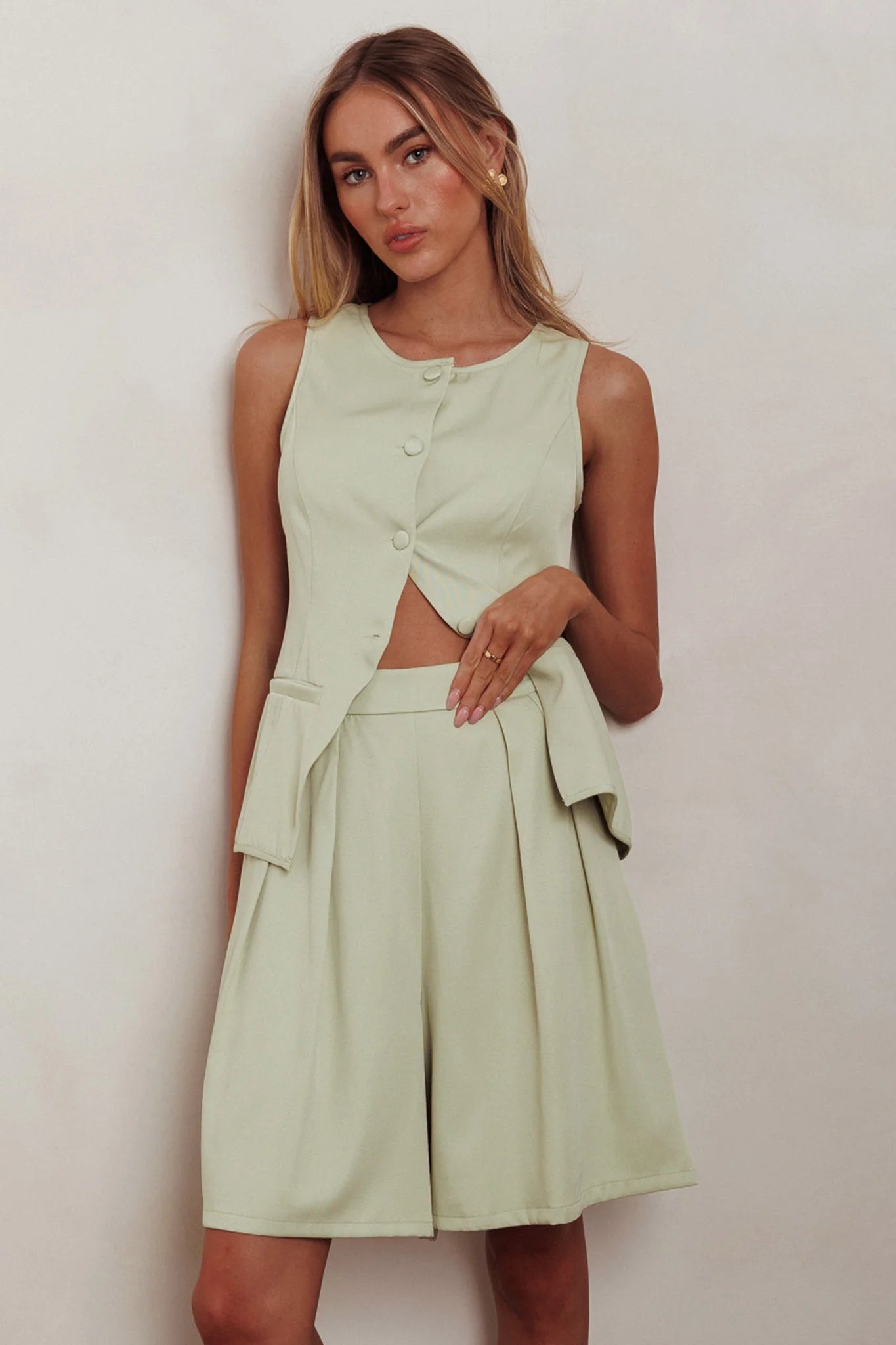 Janna Wide Leg Shorts Sage