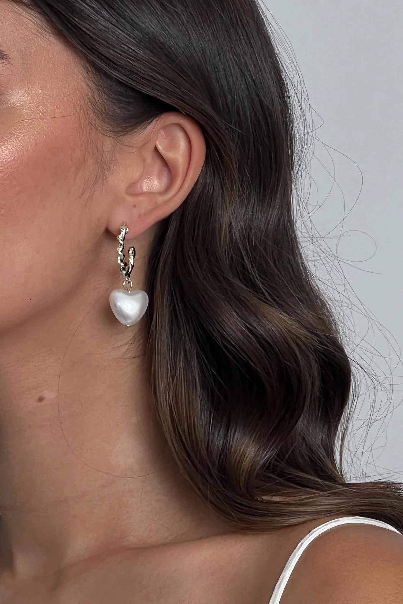 Paris Puffed Pearl Hoop Earrings Gold