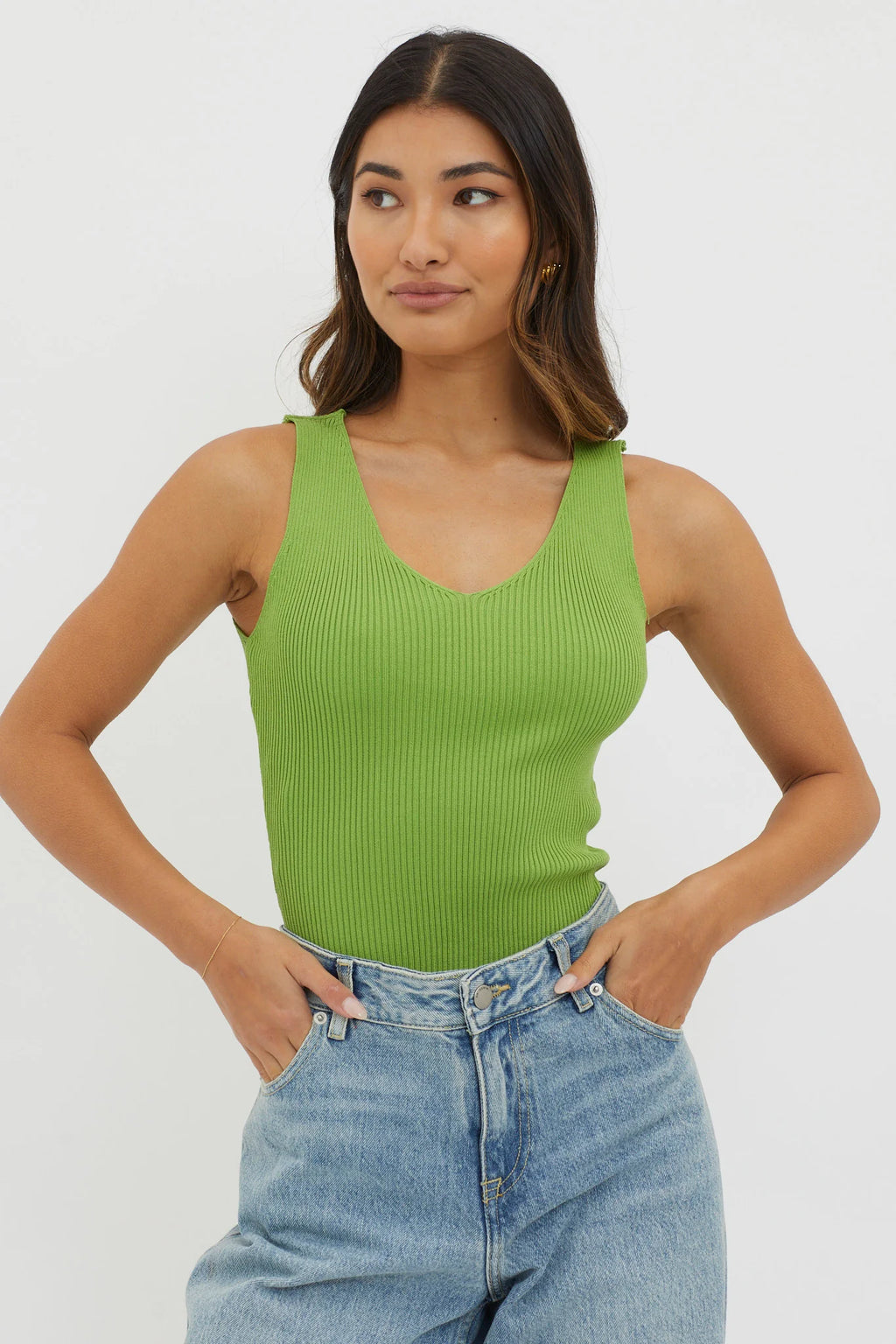 Off-Duty V-Neck Ribbed Knit Top Green