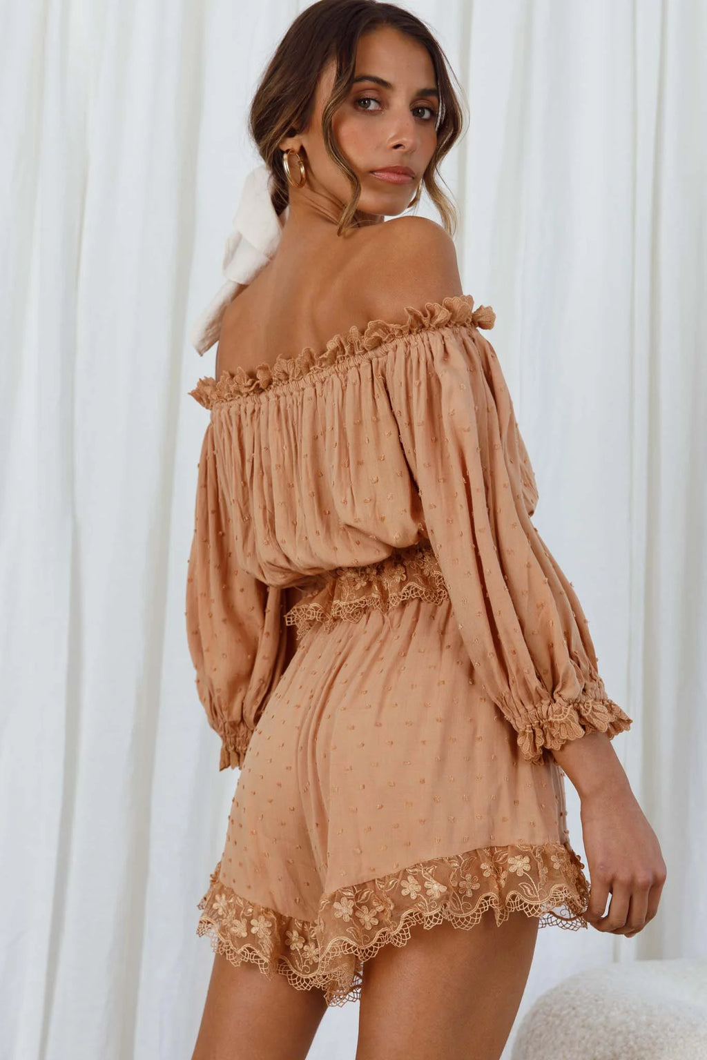 Romilly Scalloped Lace Trim Shorts Tan